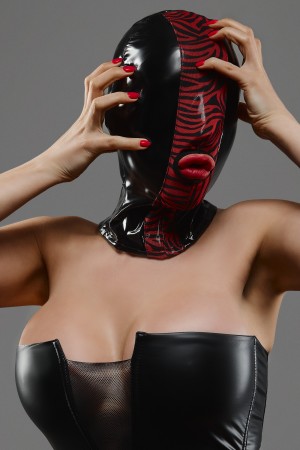 mask TDMaskblack002 black/red by Demoniq Total Domination Collection